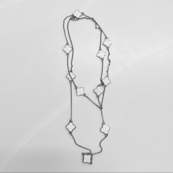 Necklace - Picture 1 of 2